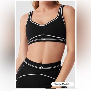 ALO YOGA Airbrush Heart Throb Bra